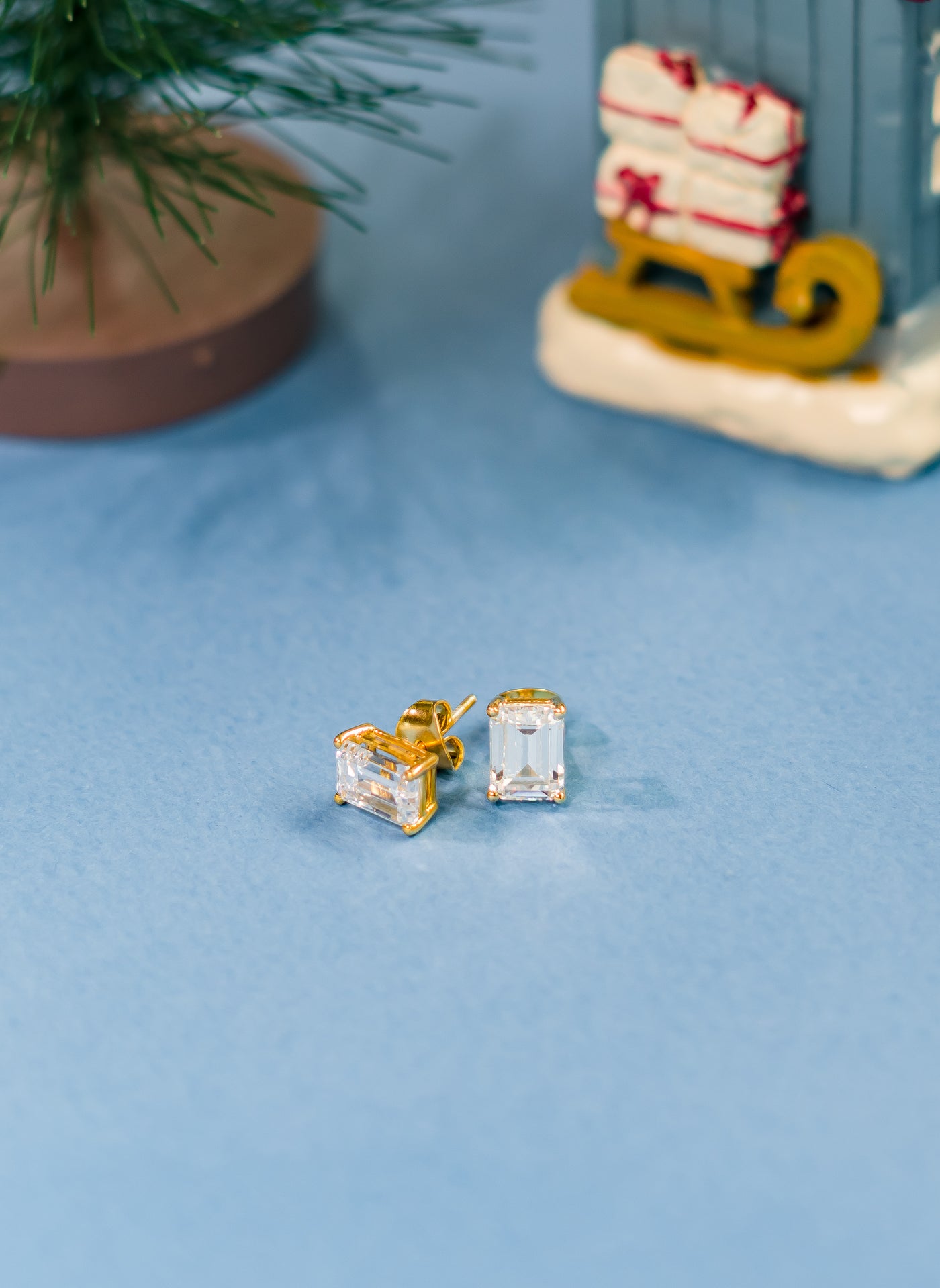 whisper stud earrings