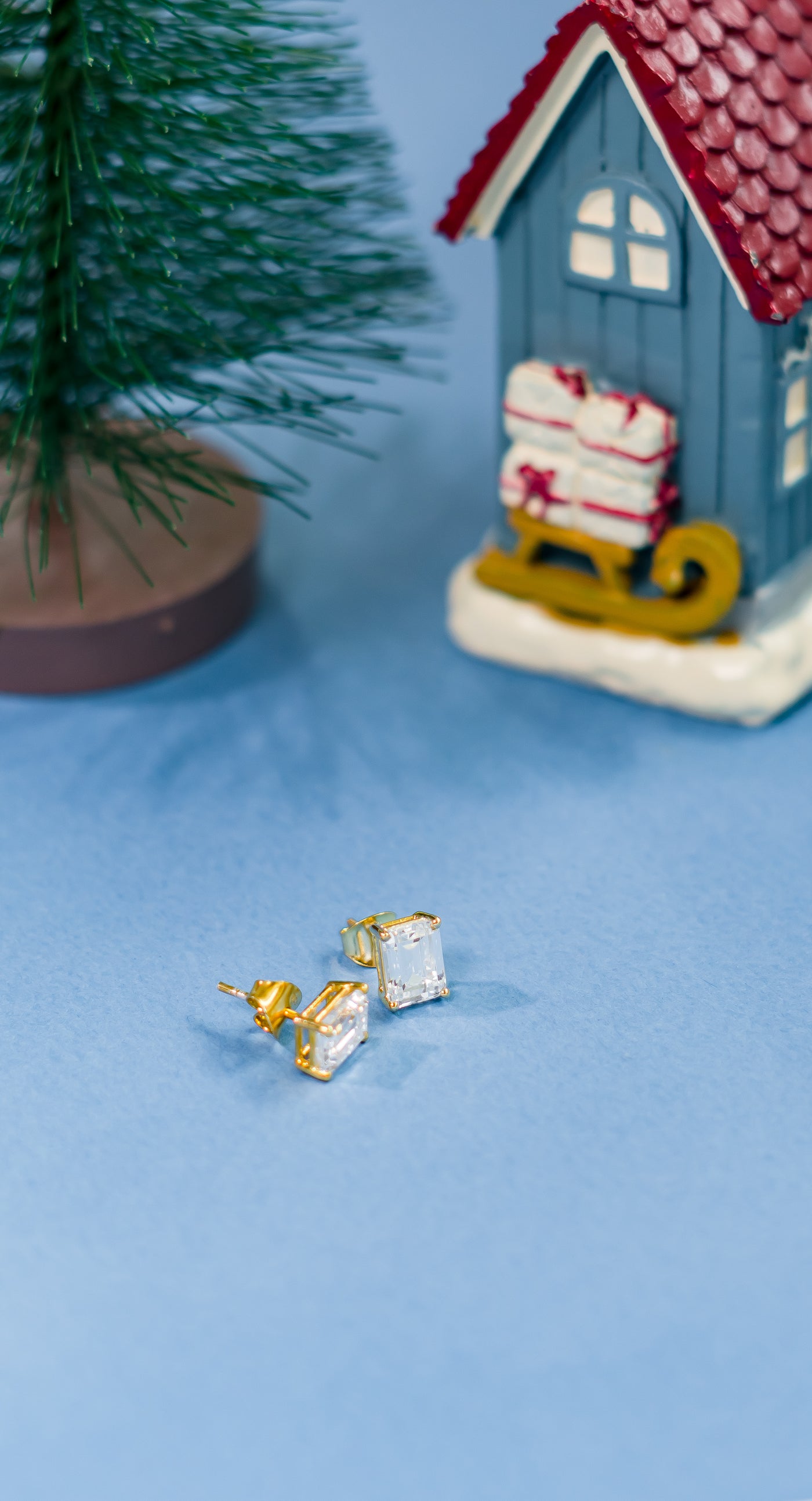 whisper stud earrings