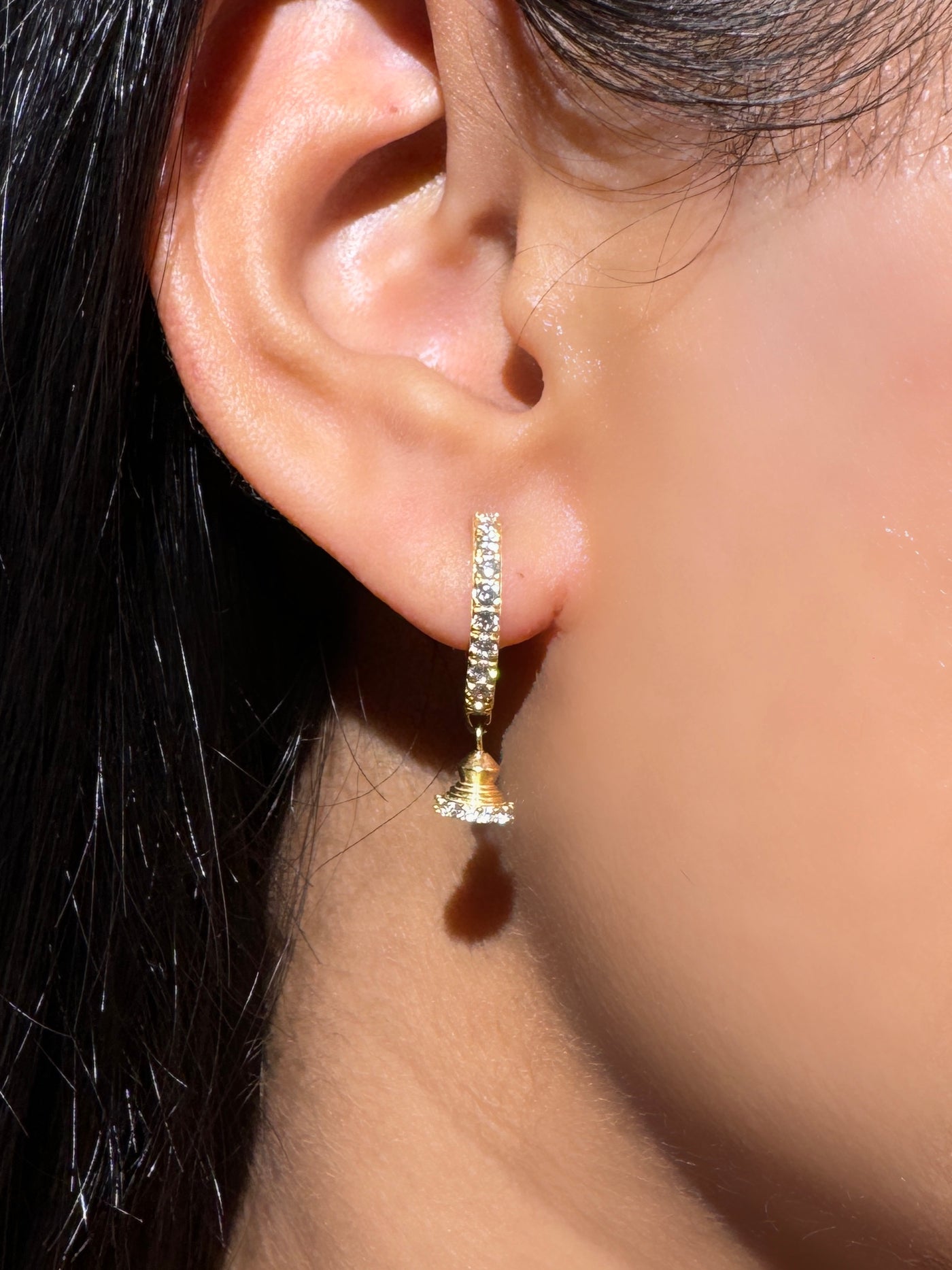 cin cin hoop earrings