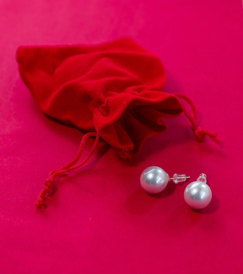 Pearl Stud Earring