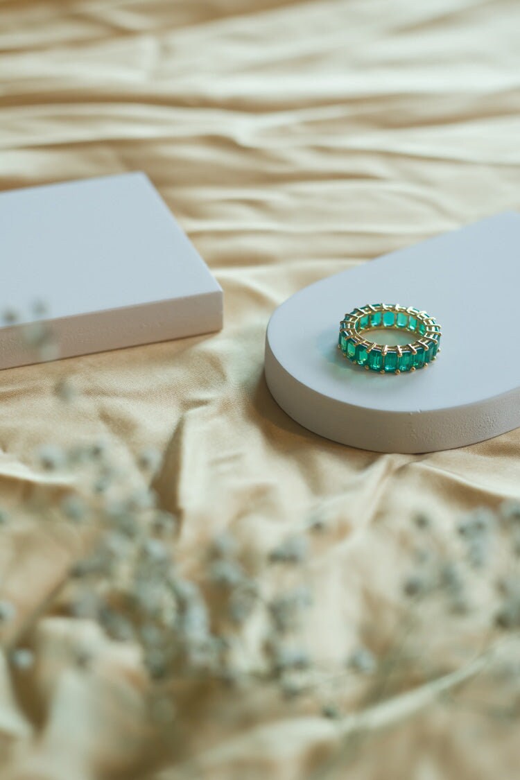 Emerald Band Ring