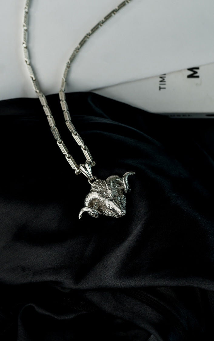 Deer Hip Hop Pendant